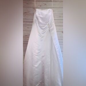 David's Bridal wedding dress T8923 sz 16 plus sz